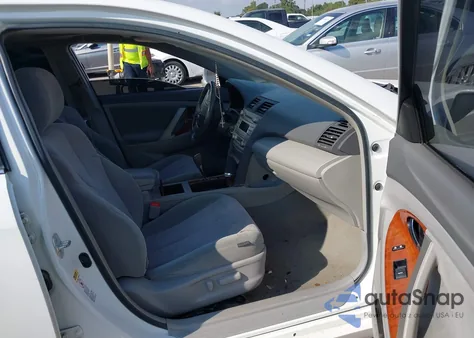 2011 Toyota Camry Se/Le/Xle z USA, uszkodzony, nr VIN 4T4BF3EK3BR095167